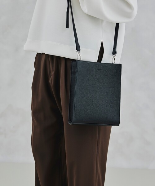 tk.TAKEO KIKUCHI(ティーケータケオキクチ)の「◆スクエアボックスショルダーバッグ(ショルダーバッグ・レディース・ブラック系/ブラック系8/ダークグリーン系/ブラック/ベージュ・00)」の10枚目の写真