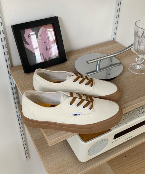 MANGROVE（マングローブ）の「カジュアルローカットスニーカー（スニーカー・レディース・アイボリー/グリーン/ベージュ/ブラウン/ブラック/ホワイト・MEDIUM/LARGE/SMALL）」の9枚目の写真