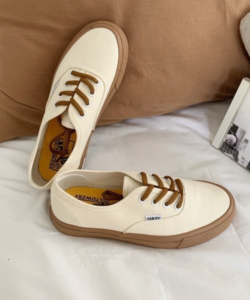 MANGROVE（マングローブ）の「カジュアルローカットスニーカー（スニーカー・レディース・アイボリー/グリーン/ベージュ/ブラウン/ブラック/ホワイト・MEDIUM/LARGE/SMALL）」の18枚目の写真