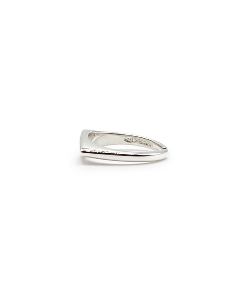 Blanche(ブランシュ)の「Blanche ブランシュ ダイヤモンドシェイブトップフラットピンキーリング Croix (クロワ) SILVER(リング・レディース・シルバー・#5/#6/#4/#3)」の5枚目の写真
