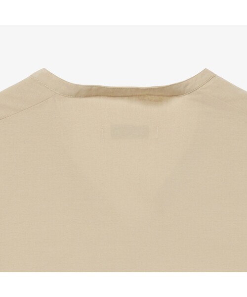 LACOSTE（ラコステ）の「コットンレーヨンスキッパーネックシャツ（シャツ/ブラウス・レディース・ホワイト/ベージュ・38/36/34/40）」の10枚目の写真