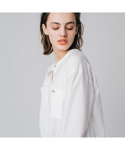 LACOSTE（ラコステ）の「コットンレーヨンスキッパーネックシャツ（シャツ/ブラウス・レディース・ホワイト/ベージュ・38/36/34/40）」の14枚目の写真