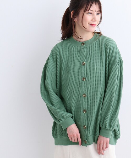 SHOO・LA・RUE（シューラルー）の「◆ワッフル前釦付きカーディガン（カーディガン/ボレロ・レディース・ライトグレー/グリーン/ライトベージュ・00）」の4枚目の写真
