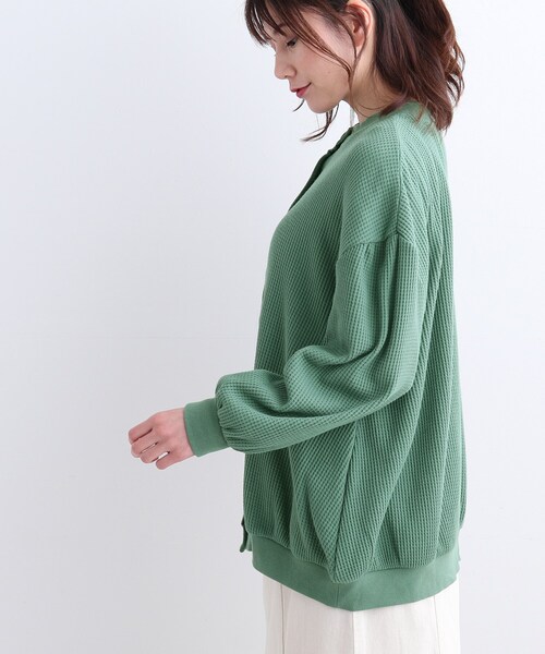 SHOO・LA・RUE（シューラルー）の「◆ワッフル前釦付きカーディガン（カーディガン/ボレロ・レディース・ライトグレー/グリーン/ライトベージュ・00）」の5枚目の写真