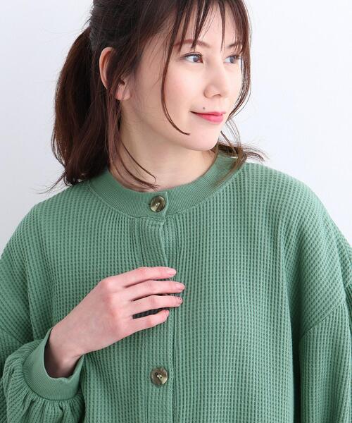 SHOO・LA・RUE（シューラルー）の「◆ワッフル前釦付きカーディガン（カーディガン/ボレロ・レディース・ライトグレー/グリーン/ライトベージュ・00）」の7枚目の写真