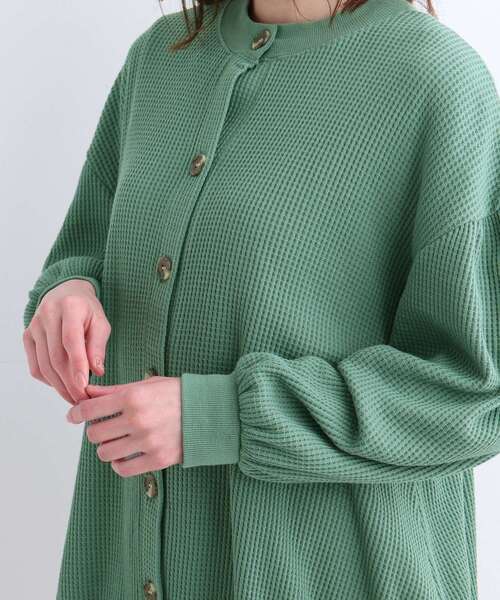 SHOO・LA・RUE（シューラルー）の「◆ワッフル前釦付きカーディガン（カーディガン/ボレロ・レディース・ライトグレー/グリーン/ライトベージュ・00）」の8枚目の写真