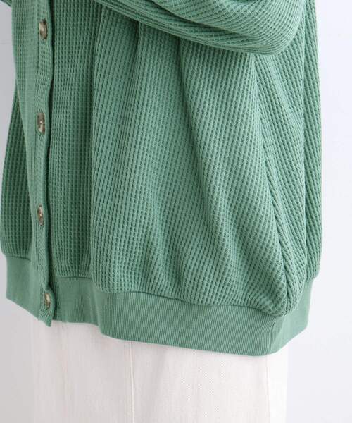 SHOO・LA・RUE（シューラルー）の「◆ワッフル前釦付きカーディガン（カーディガン/ボレロ・レディース・ライトグレー/グリーン/ライトベージュ・00）」の9枚目の写真