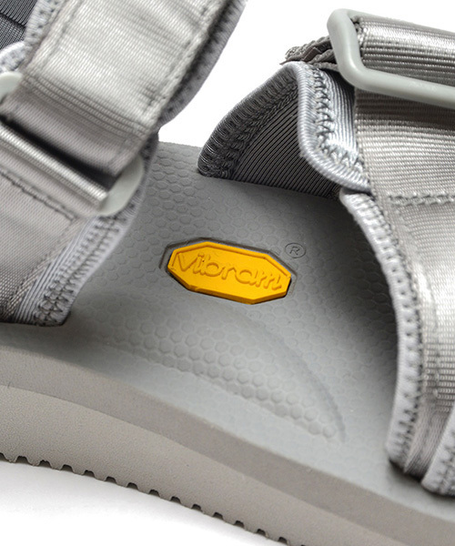 suicoke(スイコック)の「【SUICOKE×BEAMS / 別注 KISEE-V サンダル】(サンダル・レディース・ホワイト/ブラック/グレー・5/6/7)」の21枚目の写真