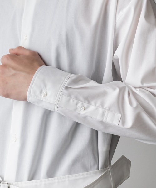 ato（アトウ）の「BELTED LONG SHRTS（シャツ/ブラウス・メンズ・ホワイト/ブラック/ブラウン・44/46/48）」の10枚目の写真