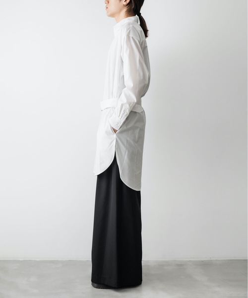 ato（アトウ）の「BELTED LONG SHRTS（シャツ/ブラウス・メンズ・ホワイト/ブラック/ブラウン・44/46/48）」の12枚目の写真