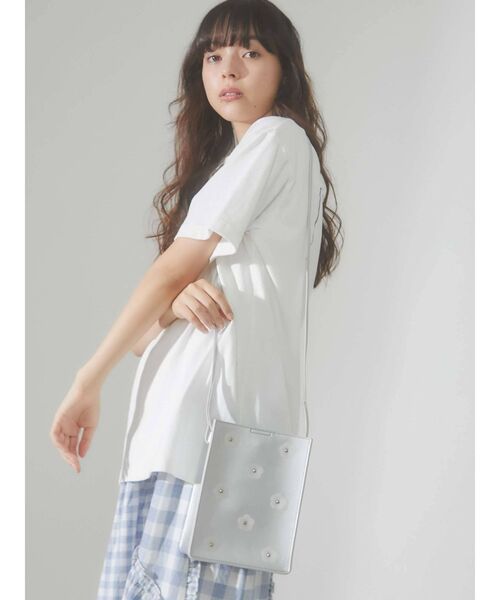 merry jenny（メリージェニー）の「flower metallic ショルダーバッグ（ショルダーバッグ・レディース・シルバー/ゴールド・FREE）」の2枚目の写真