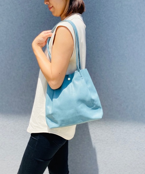 Legato Largo（レガートラルゴ）の「Legato Largo レガートラルゴ  / さくっと使える シンプルな お気軽 ミニ トートバッグ / LG-E1241（トートバッグ・レディース・ブラック/ダークグリーン/ブラウン/ピンク/シルバー/ミント/レオパード・ONESIZE）」の5枚目の写真