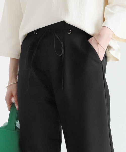 reca(レカ)の「ハトメ使いタックパンツ(その他パンツ・レディース・アイボリー/ブラック/ブルー・M)」の13枚目の写真