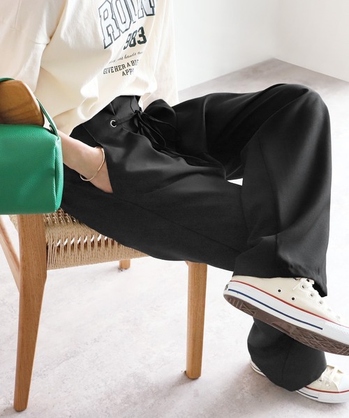 reca(レカ)の「ハトメ使いタックパンツ(その他パンツ・レディース・アイボリー/ブラック/ブルー・M)」の14枚目の写真