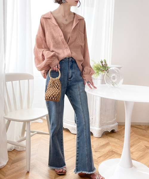 Java(ジャバ)の「《JaVaジャバ コラボ》シアーでこなれ感。メンズライク開襟シアー素材ブラウス(シャツ/ブラウス・レディース・ブラック/ブルー/ライトカーキ/ピンクベージュ/ホワイト・LARGE/MEDIUM/SMALL/X-LARGE)」の6枚目の写真