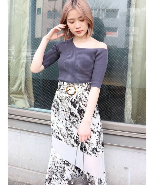 MURUA（ムルーア）の「アシメショルダーMIXリブニット（ニット/セーター・レディース・ホワイト/ブラック/グレー/ブルー・FREE）」の16枚目の写真