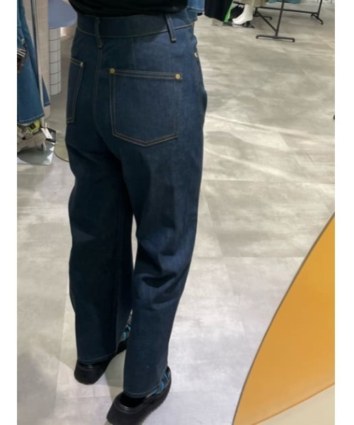 THROW by SLY(スローバイスライ)の「THROW JW CURVE SEAM TAPERED PT-A ジャストウエスト テーパード デニム パンツ(デニムパンツ・レディース・ブルー・1/0/2)」の22枚目の写真