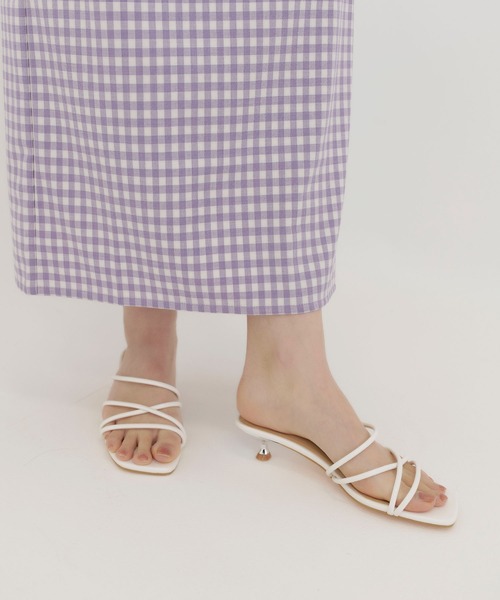 TINA：JOJUN（ティーナジョジュン）の「チェーンアンクレット付き ストラップサンダル TINA：JOJUN（サンダル・レディース・ホワイト/ブラック/オレンジ・S/M/L）」の5枚目の写真