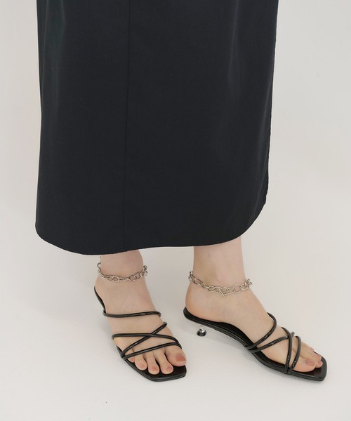 TINA：JOJUN（ティーナジョジュン）の「チェーンアンクレット付き ストラップサンダル TINA：JOJUN（サンダル・レディース・ホワイト/ブラック/オレンジ・S/M/L）」の10枚目の写真