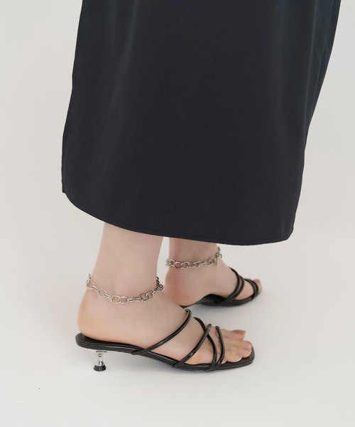 TINA：JOJUN（ティーナジョジュン）の「チェーンアンクレット付き ストラップサンダル TINA：JOJUN（サンダル・レディース・ホワイト/ブラック/オレンジ・S/M/L）」の11枚目の写真