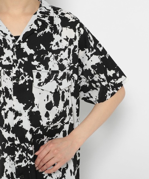 PAGEBOY（ページボーイ）の「CORE / ブラッシュアニマル柄シャツ（シャツ/ブラウス・レディース・オフホワイト/ブラック・FREE）」の15枚目の写真