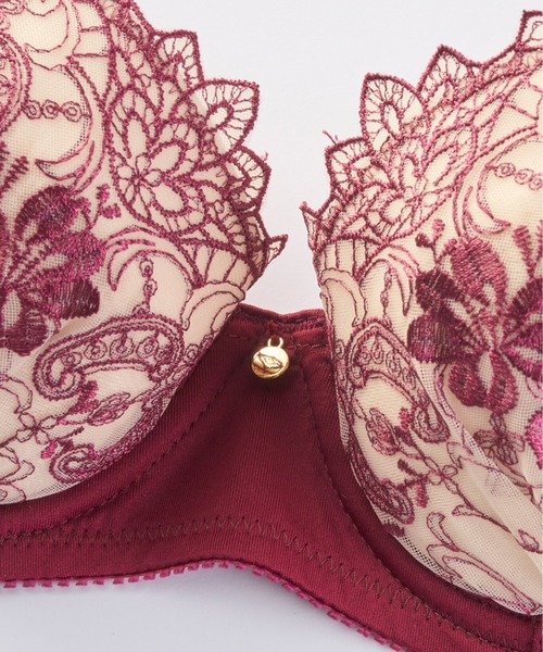 YU'NOW（ユナウ）の「【全12デザインから選べる！】【上下セット/AA-Gカップ】to meeブラ＆ショーツ（ブラ&ショーツ・レディース・ホワイト×イエロー/ベージュ/ワイン/グリーン/アッシュグレー/モスグリーン/ブラウン/パープル/プラム/ブラック系/ミント/カーキ系/オフホワイト/ホワイト×ピンク/オレンジ系/グレイッシュブルー・D80L/G70M/E70M/G75L/F80L/E75L/B75L/D75L/AA70M/B65M/B75M/A65M/C75M/C80L/D70M/C65M/F70M/C70M/F75L/E80L/A75M/B70M/G80L/AA65M/C75L/A70M/E65M/D65M）」の20枚目の写真