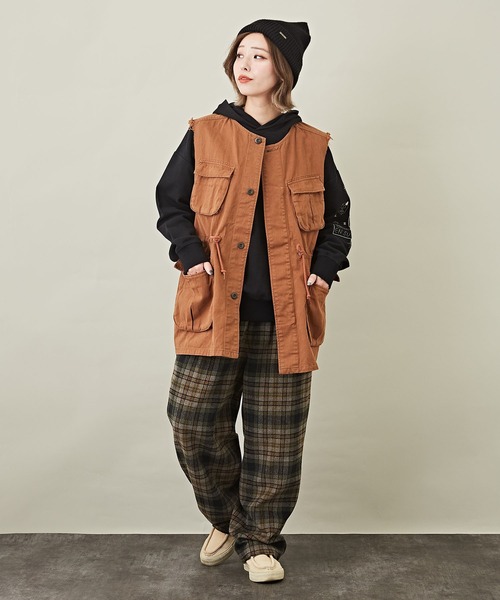 CUBE SUGAR(キューブシュガー)の「スムースリメイク風刺繍長袖プルオーバーパーカー(パーカー・レディース・ブラック/ベージュ/ブルー/ボルドー/マルチ・M)」の6枚目の写真