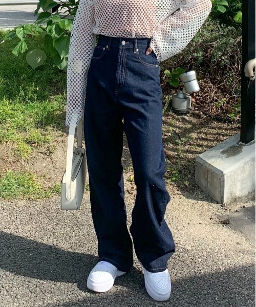 EPIMI E'PIMMY（エピミエピミー）の「ワイドストレートカラーデニム（デニムパンツ・レディース・ブルー/ネイビー/パープル/ブラウン/ブラック/グリーン/オレンジ/ピンク/レッド・MEDIUM/SMALL）」の5枚目の写真