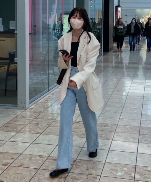 EPIMI E'PIMMY（エピミエピミー）の「ワイドストレートカラーデニム（デニムパンツ・レディース・ブルー/ネイビー/パープル/ブラウン/ブラック/グリーン/オレンジ/ピンク/レッド・MEDIUM/SMALL）」の11枚目の写真