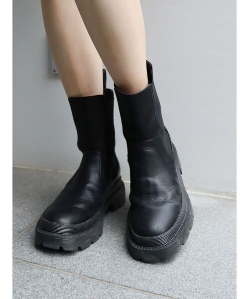 EVRIS（エヴリス）の「サイドゴアインソールワークブーツ（ブーツ・レディース・ブラック/アイボリー・SMALL/LARGE/MEDIUM）」の8枚目の写真