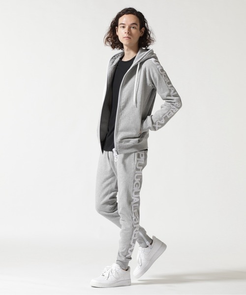 1piu1uguale3 RELAX（ウノピュウノウグァーレトレリラックス）の「1PIU1UGUALE3 RELAX/ウノピゥ ウノ ウグァーレ トレ リラックス/ ビッグファスナーサイドロゴスウェットパンツ（スウェットパンツ・メンズ・ブラック/グレー・S/M/L/XL）」の12枚目の写真