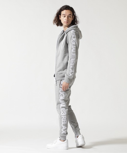 1piu1uguale3 RELAX（ウノピュウノウグァーレトレリラックス）の「1PIU1UGUALE3 RELAX/ウノピゥ ウノ ウグァーレ トレ リラックス/ ビッグファスナーサイドロゴスウェットパンツ（スウェットパンツ・メンズ・ブラック/グレー・S/M/L/XL）」の13枚目の写真