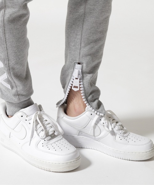 1piu1uguale3 RELAX（ウノピュウノウグァーレトレリラックス）の「1PIU1UGUALE3 RELAX/ウノピゥ ウノ ウグァーレ トレ リラックス/ ビッグファスナーサイドロゴスウェットパンツ（スウェットパンツ・メンズ・ブラック/グレー・S/M/L/XL）」の22枚目の写真