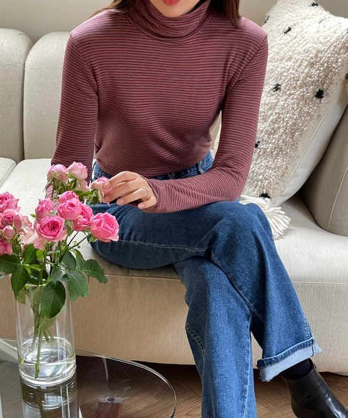 VitaFelice(ヴィータフェリーチェ)の「裏起毛ハイネックボーダーカットソー(Tシャツ/カットソー・レディース・ホワイト/ブラック/ブラウン/グリーン/ローズ・FREE)」の10枚目の写真