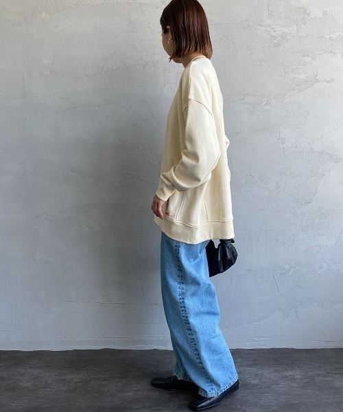 MICA&DEAL（マイカ＆ディール）の「[MICA&DEAL/マイカアンドディール] 別注 ルーズフィット クルーネックスウェット（スウェット・レディース・ブラック/グレー/オフホワイト/カーキ・F）」の12枚目の写真