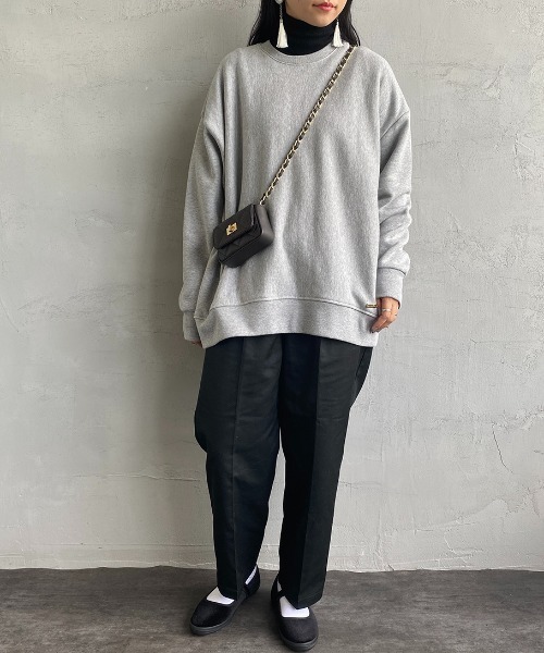 MICA&DEAL（マイカ＆ディール）の「[MICA&DEAL/マイカアンドディール] 別注 ルーズフィット クルーネックスウェット（スウェット・レディース・ブラック/グレー/オフホワイト/カーキ・F）」の6枚目の写真