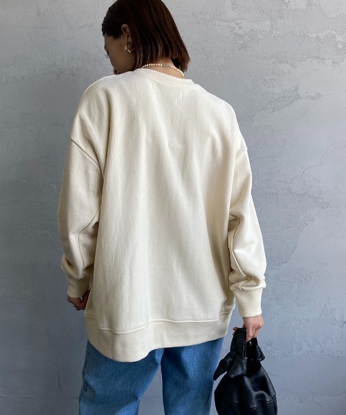MICA&DEAL（マイカ＆ディール）の「[MICA&DEAL/マイカアンドディール] 別注 ルーズフィット クルーネックスウェット（スウェット・レディース・ブラック/グレー/オフホワイト/カーキ・F）」の10枚目の写真