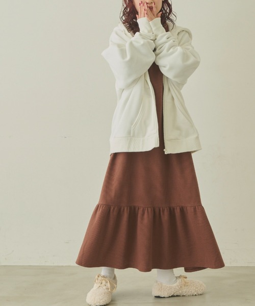 MERLOT（メルロー）の「ワッフルティアードワンピース（ワンピース・レディース・マスタード/モカ/グレー・FREE）」の14枚目の写真