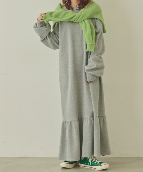 MERLOT（メルロー）の「ワッフルティアードワンピース（ワンピース・レディース・マスタード/モカ/グレー・FREE）」の8枚目の写真