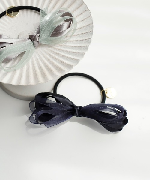 ANEMONE（アネモネ）の「スリムシアーリボンヘアゴム（ヘアゴム・レディース・ブラック/ネイビー/ベージュ/グレー・FREE）」の4枚目の写真