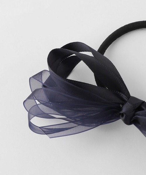 ANEMONE（アネモネ）の「スリムシアーリボンヘアゴム（ヘアゴム・レディース・ブラック/ネイビー/ベージュ/グレー・FREE）」の7枚目の写真