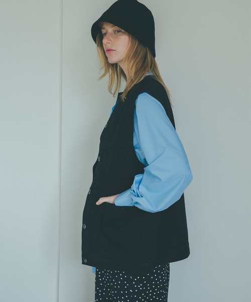 N.（N. Natural Beauty Basic）（エヌエヌナチュラルビューティーベーシック）の「◆デニムジレジャケット（デニムジャケット・レディース・ワンウォッシュ/ブラック・MEDIUM）」の14枚目の写真