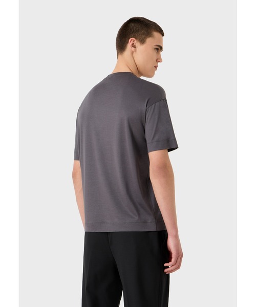 EMPORIO ARMANI(エンポリオアルマーニ)の「【エンポリオ アルマーニ】Tシャツ テンセル混紡ジャージー シグネチャーロゴ刺繍(Tシャツ/カットソー・メンズ・ブラック/ホワイト系その他/チャコールグレー・SMALL/MEDIUM/LARGE/X-LARGE/XX-LARGE/X-SMALL)」の12枚目の写真