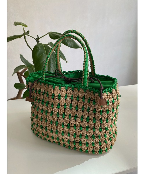 DouDou(ドゥドゥ)の「【WEB限定】サテンリボン編み込みトート(かごバッグ・レディース・ブラック/グリーン・FREE)」の8枚目の写真