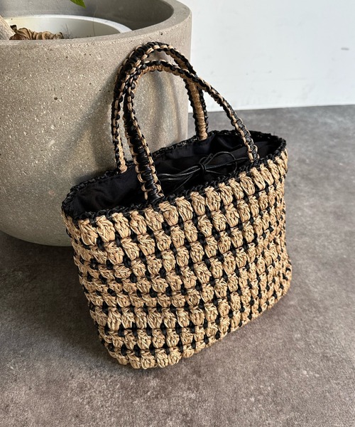 DouDou(ドゥドゥ)の「【WEB限定】サテンリボン編み込みトート(かごバッグ・レディース・ブラック/グリーン・FREE)」の15枚目の写真