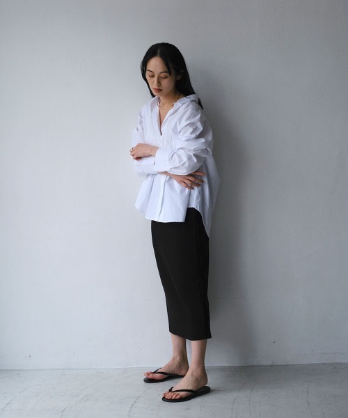 marjour（マージュール）の「STRETCH NARROW SKIRT（スカート・レディース・チャコールグレー/ブラック・M）」の3枚目の写真
