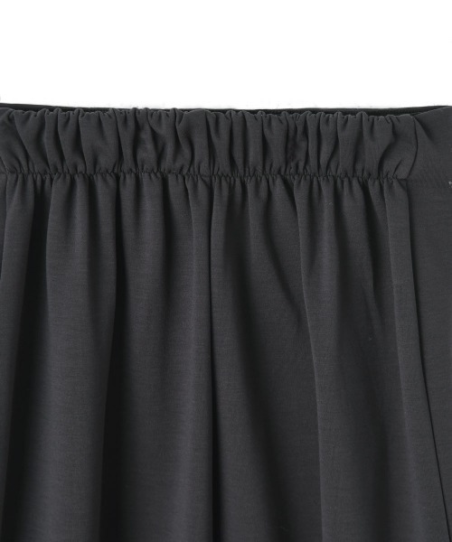 marjour（マージュール）の「STRETCH NARROW SKIRT（スカート・レディース・チャコールグレー/ブラック・M）」の15枚目の写真
