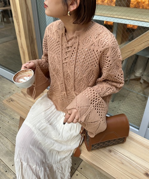 Ambre Ciel(アンブルシエル)の「レースアップ透かしケーブルニット/【WEB/EC限定商品】(ニット/セーター・レディース・ピンク/グリーン/アイボリー・FREE)」の10枚目の写真