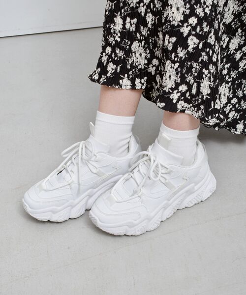 ems excite(エムズエキサイト)の「ダッドスニーカー(スニーカー・レディース・ブラック/ナチュラル・MEDIUM/LARGE)」の1枚目の写真