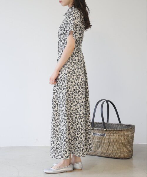 RAY CASSIN（レイカズン）の「フラワーアソートシャツワンピース（シャツワンピース・レディース・ブラック系/ブルー系/オフホワイト・FREE）」の9枚目の写真